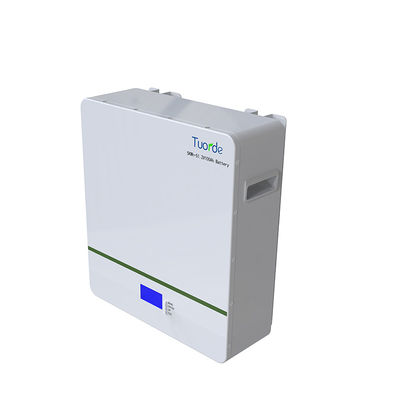 벽에 장착된 ESS 배터리 저장소 가벼운 리?? 라이프포4 통합 BMS